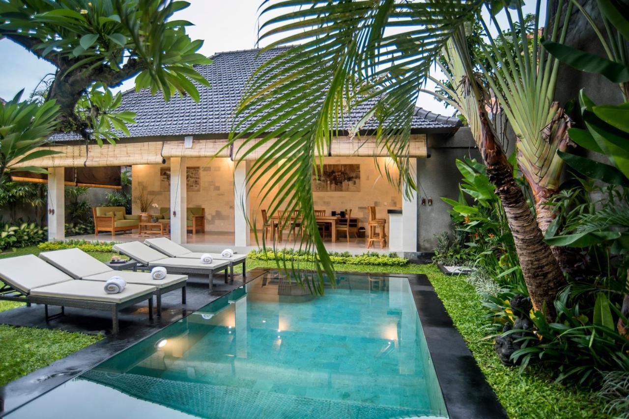 Sandi Agung Villa Bidadari Seminyak  Exterior photo