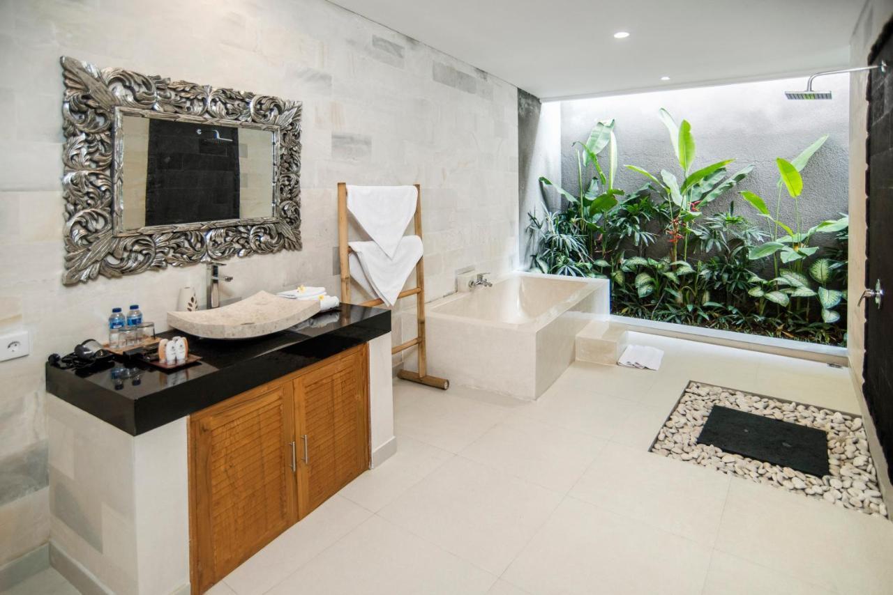 Sandi Agung Villa Bidadari Seminyak  Exterior photo
