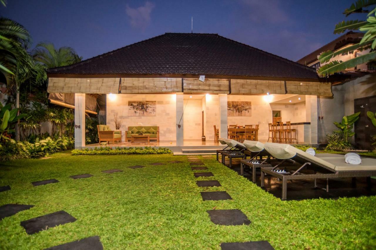 Sandi Agung Villa Bidadari Seminyak  Exterior photo