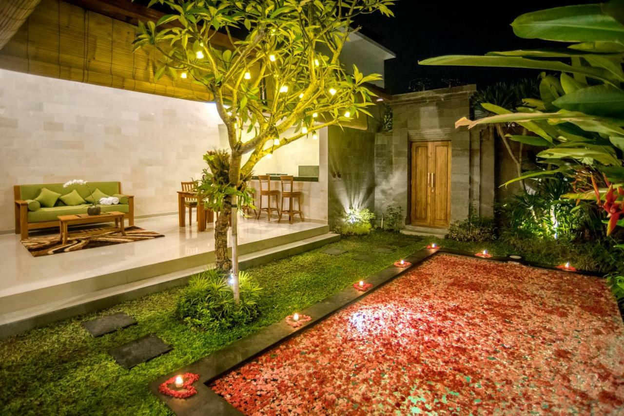 Sandi Agung Villa Bidadari Seminyak  Exterior photo