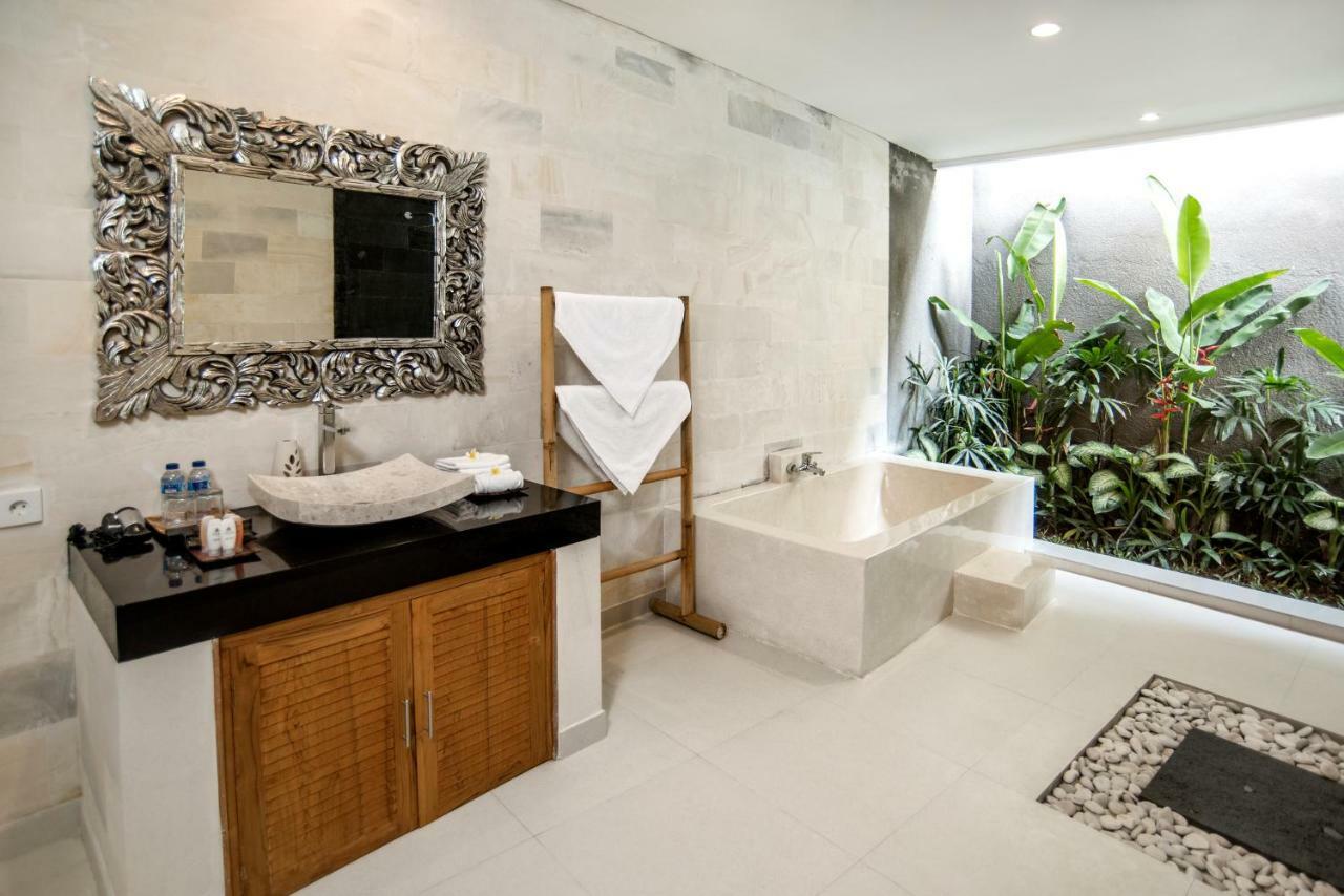 Sandi Agung Villa Bidadari Seminyak  Exterior photo