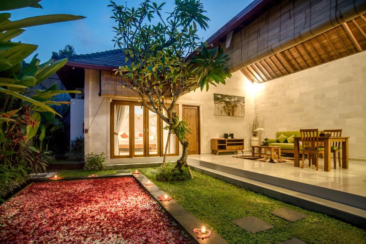 Sandi Agung Villa Bidadari Seminyak  Exterior photo